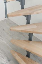 Style-Turn_Buche_Gewendelt_Grau